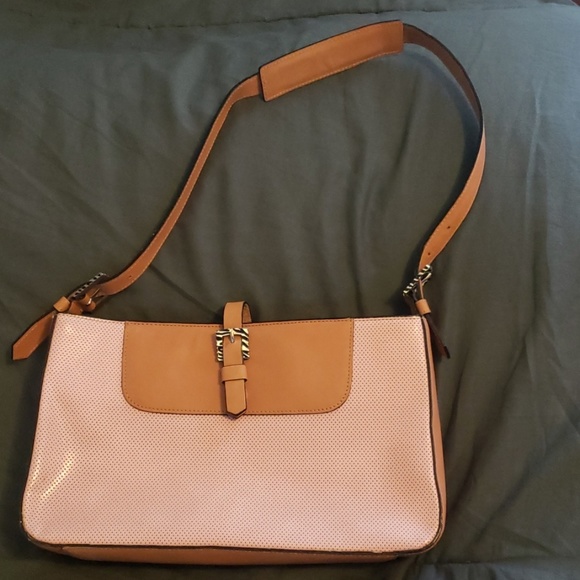 Adrienne Vittadini pink shoulder bag - Picture 2 of 2